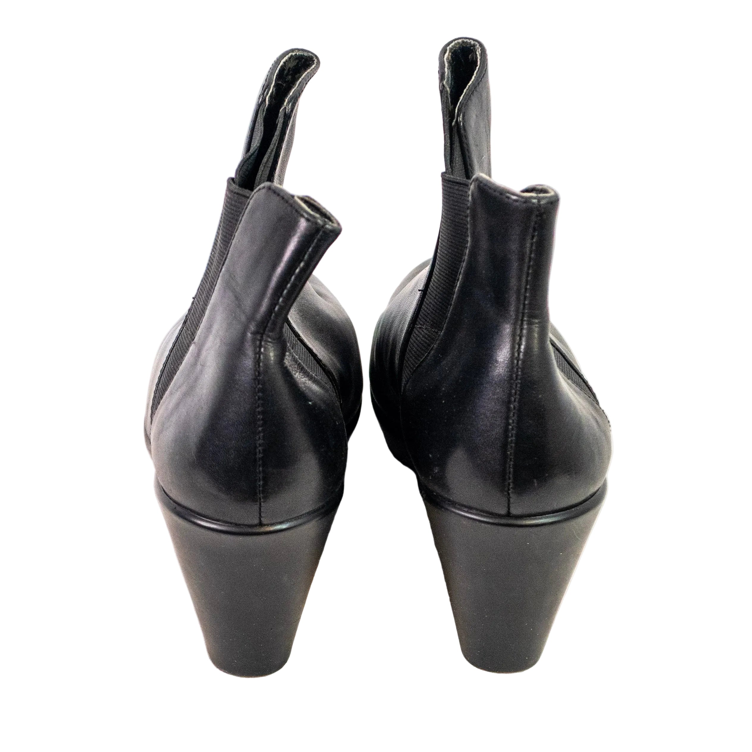 Sleek Step Chelsea Boots By Nine West, Size 9.5